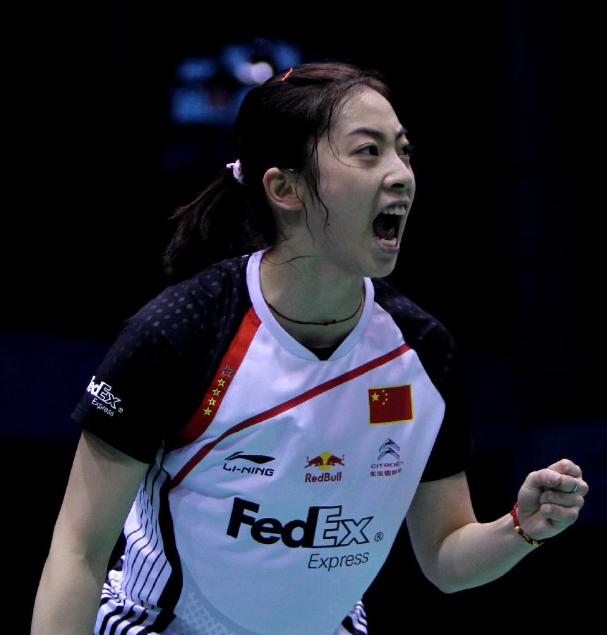 促使管理层 促使管理层