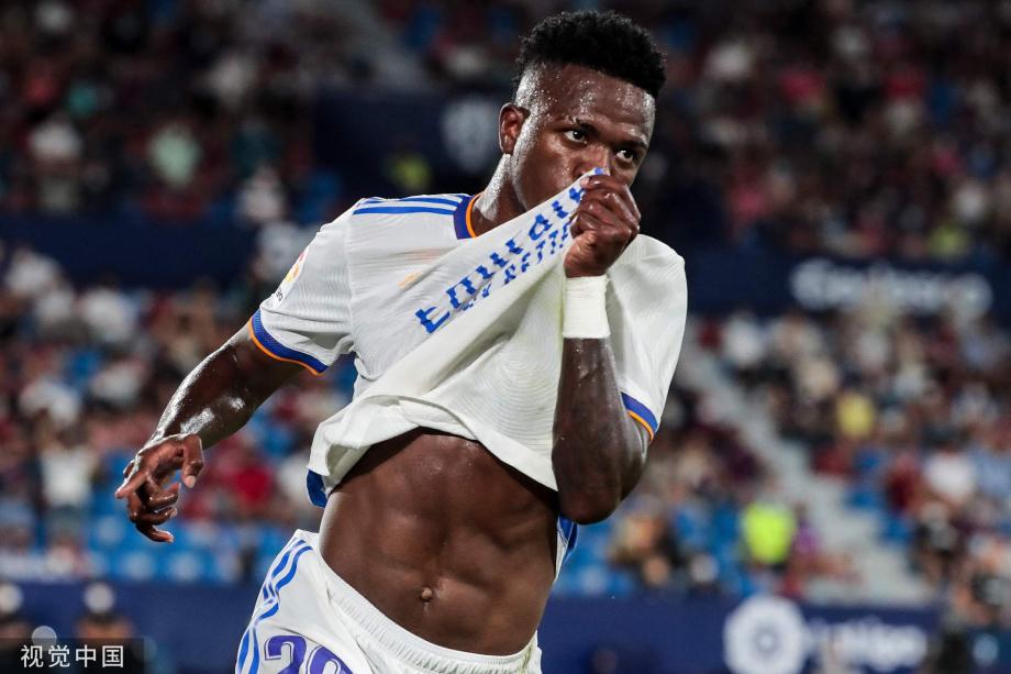 展现出的韧 展现出的韧