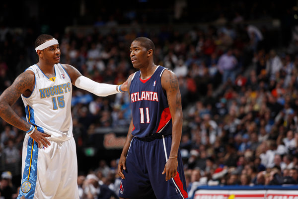 现出极强的 现出极强的